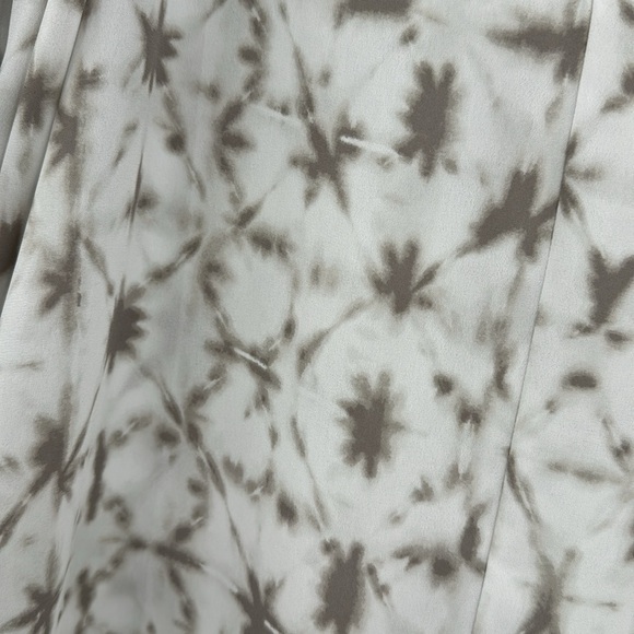 Juicy Couture Cold Shoulder Top-Size Large - Picture 8 of 8